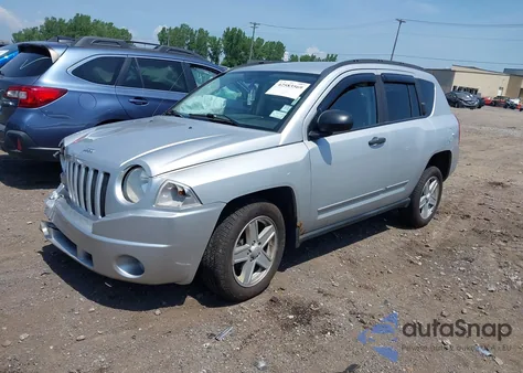 2008 Jeep Compass Sport из США, поврежденный, VIN 1J8FT47W48D608913